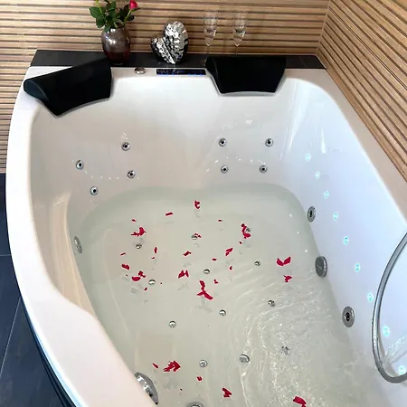 Privat Sauna Whirlpool Blockhaus- Balance By M&a - Exklusiv Zur Alleinnutzung